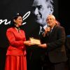 'Kemal' Karabağlar'da ayakta alkışlandı