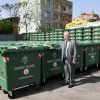 Karabağlar'a modern çöp konteynerleri kazandırılıyor