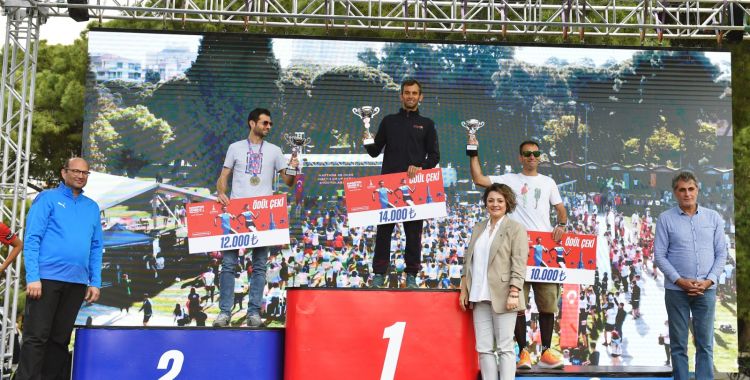 Türkiye’nin en hızlı maratonunda şampiyon isimler belli oldu