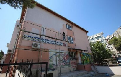 Karabağlar Belediyesi’nden İlçedeki Okullara 5 Milyon Liralık Destek