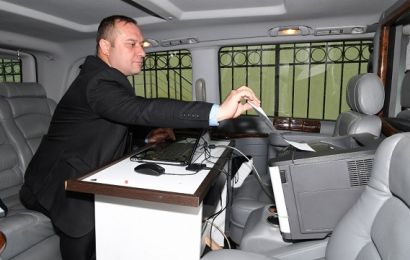 Karabağlar'da mobil hizmet devam ediyor