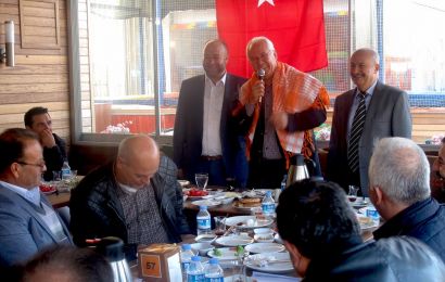 Başkan Selvitopu Yörük ve Türkmen Derneği’yle Kahvaltıda Buluştu